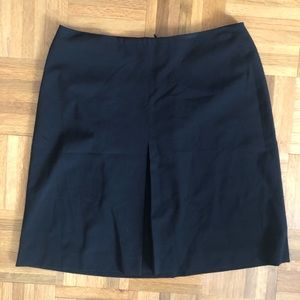 The Limited Stretch Sz 8 Black Skirt 19” Lenght